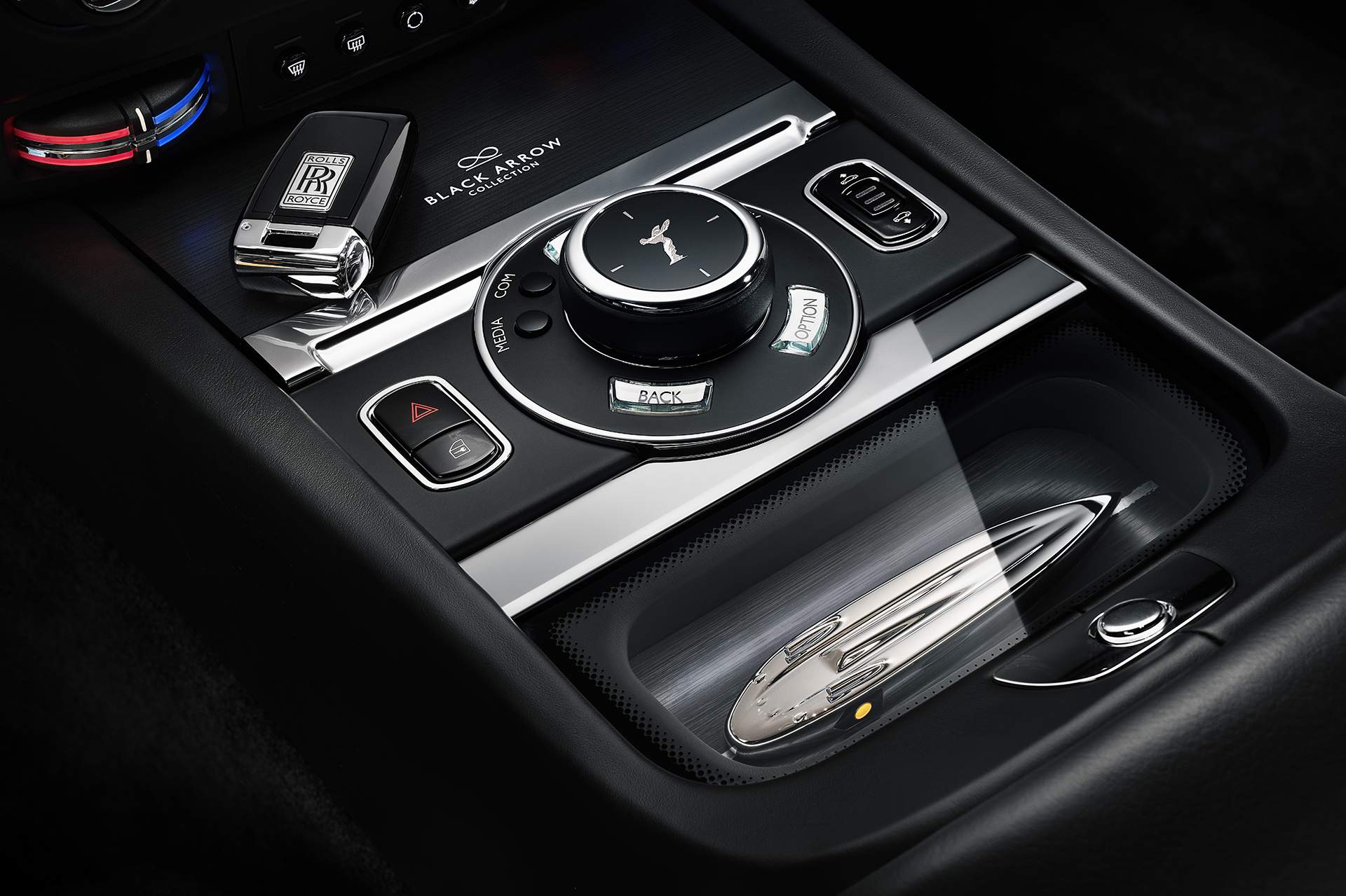 最後的幻影，Rolls-Royce Black Badge Wraith Black Arrow 僅有 12 席！