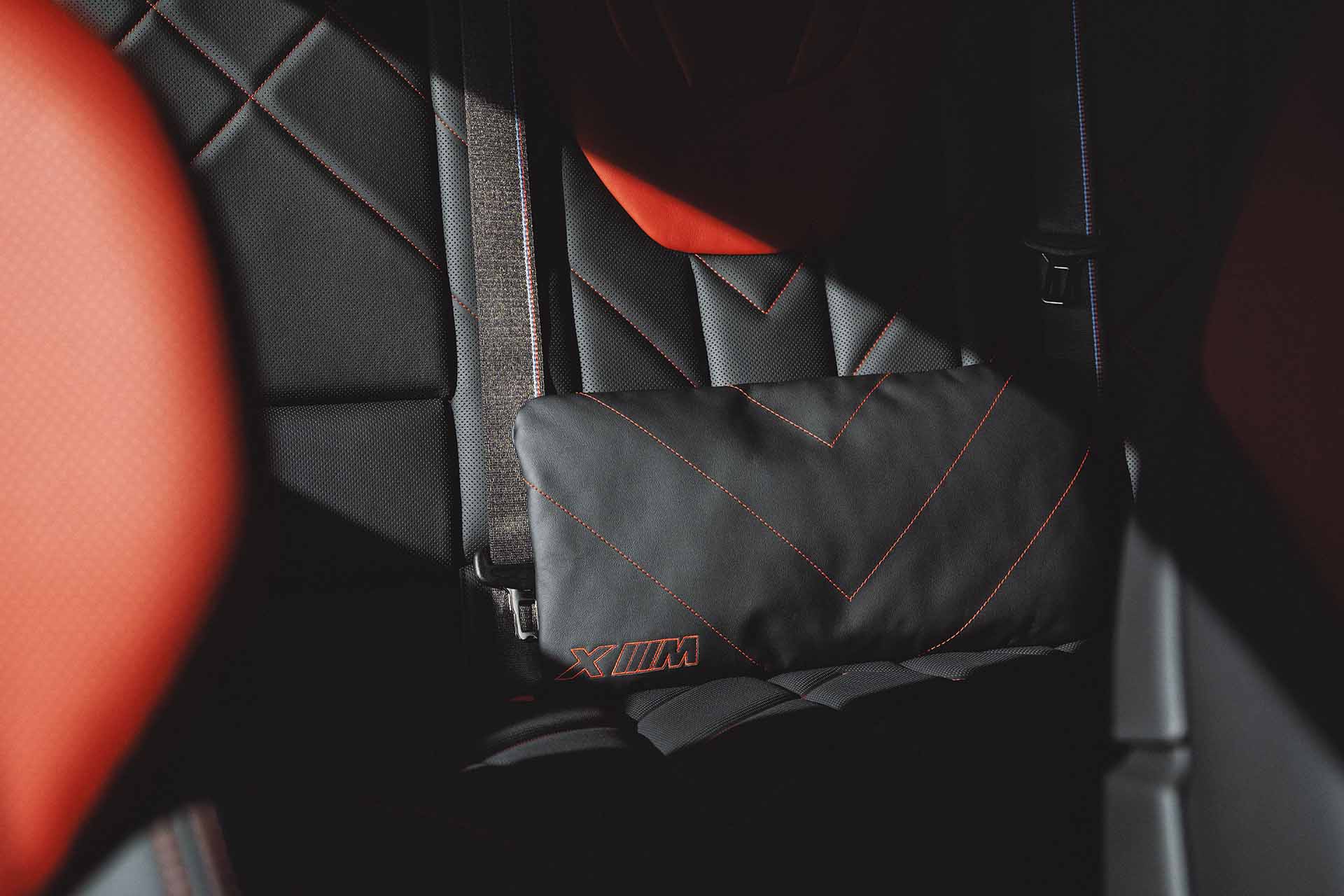BMW XM Label Red-2
