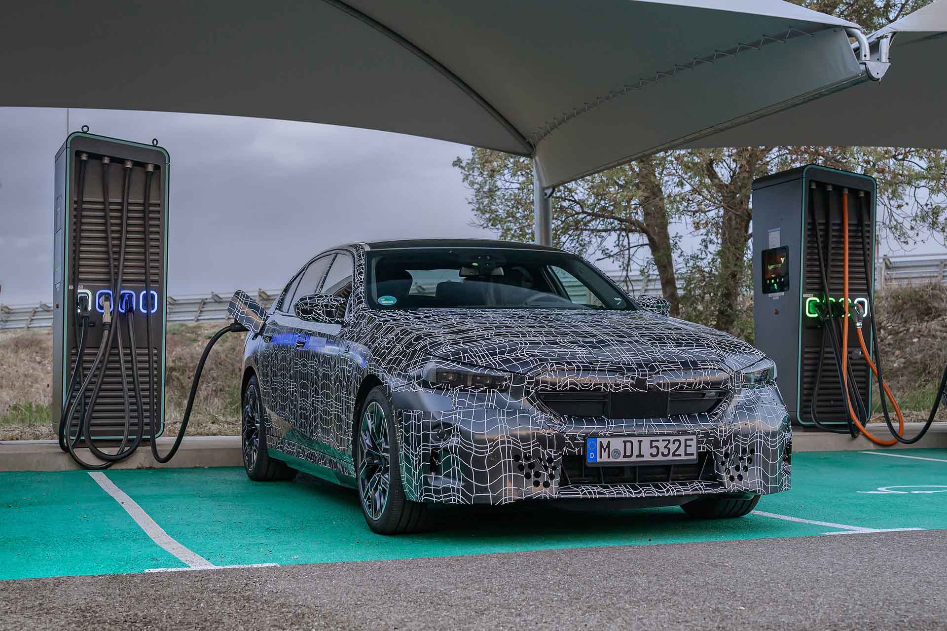 來自更多 7 系列的異星科技，BMW i5 已到最終路試階段、即將正式發表！