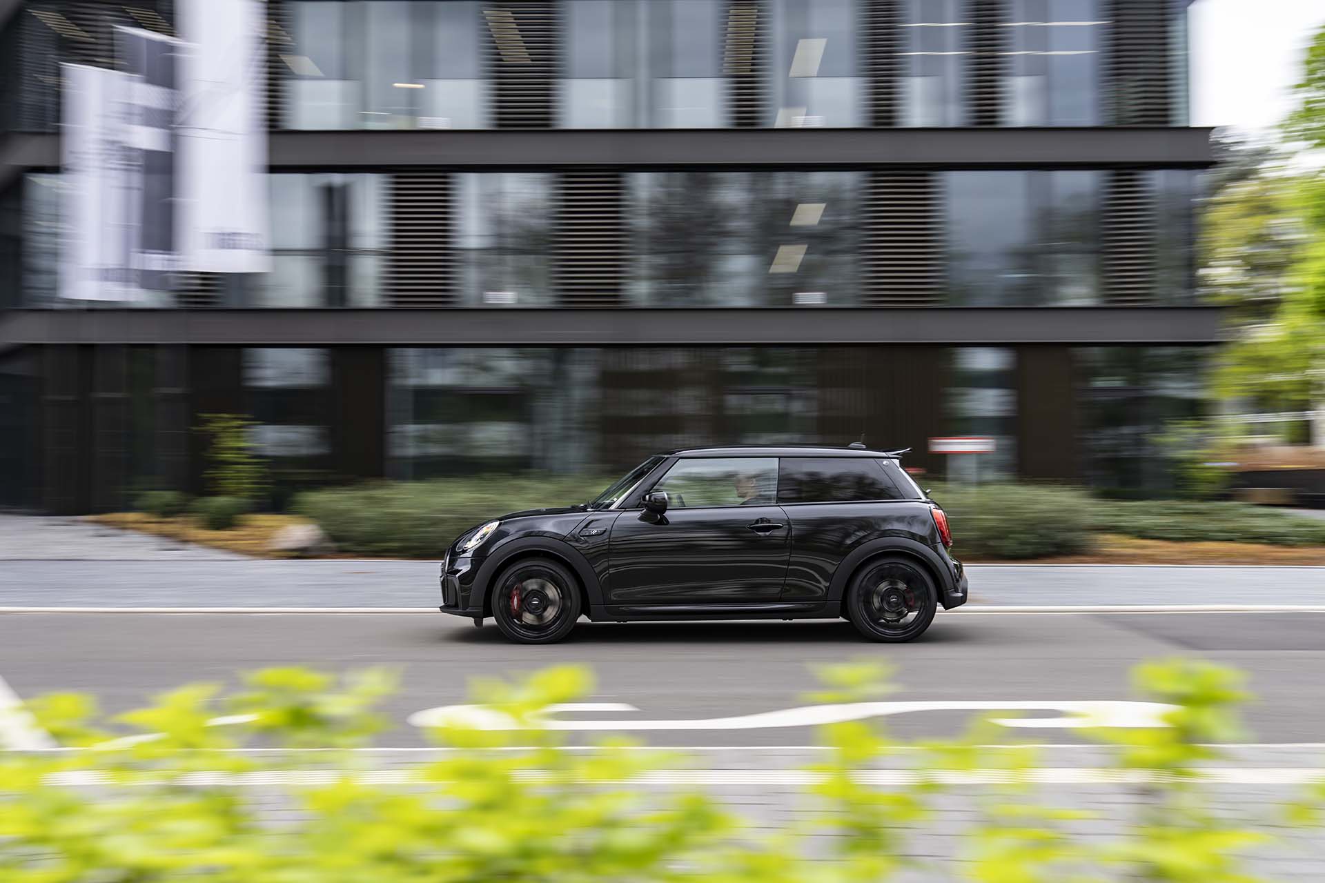 Mini John Cooper Works 1to6 Edition-4