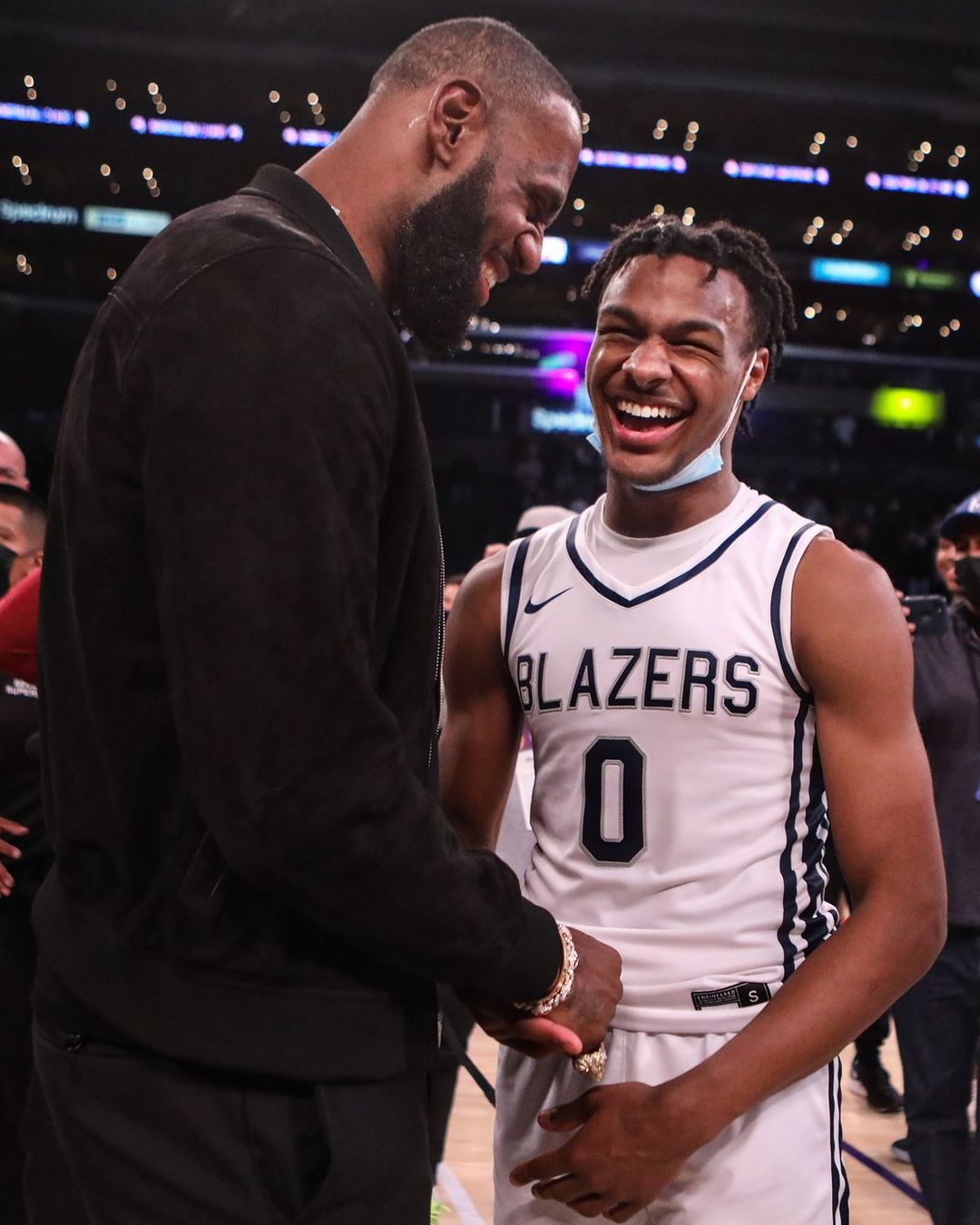 與皇子打球只差一步？Bronny 正式加入南加州大學，詹皇自豪表示：他是我們家第一個上大學的人！