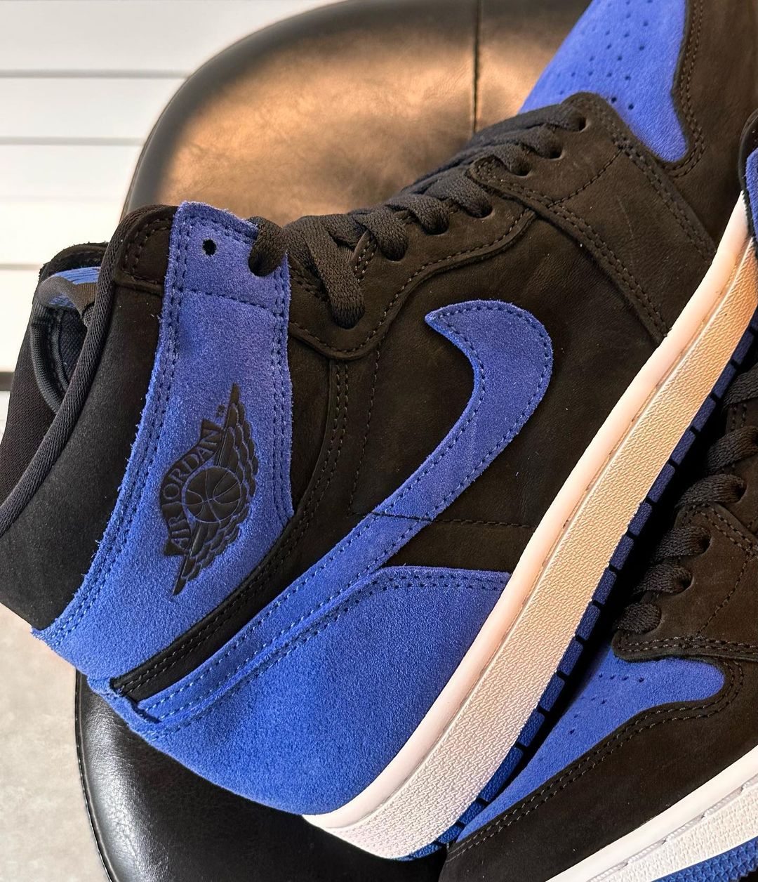 傳承芝加哥的舊化精髓，率先預覽 Air Jordan 1 High OG 復刻版本「Royal Reimagined」！