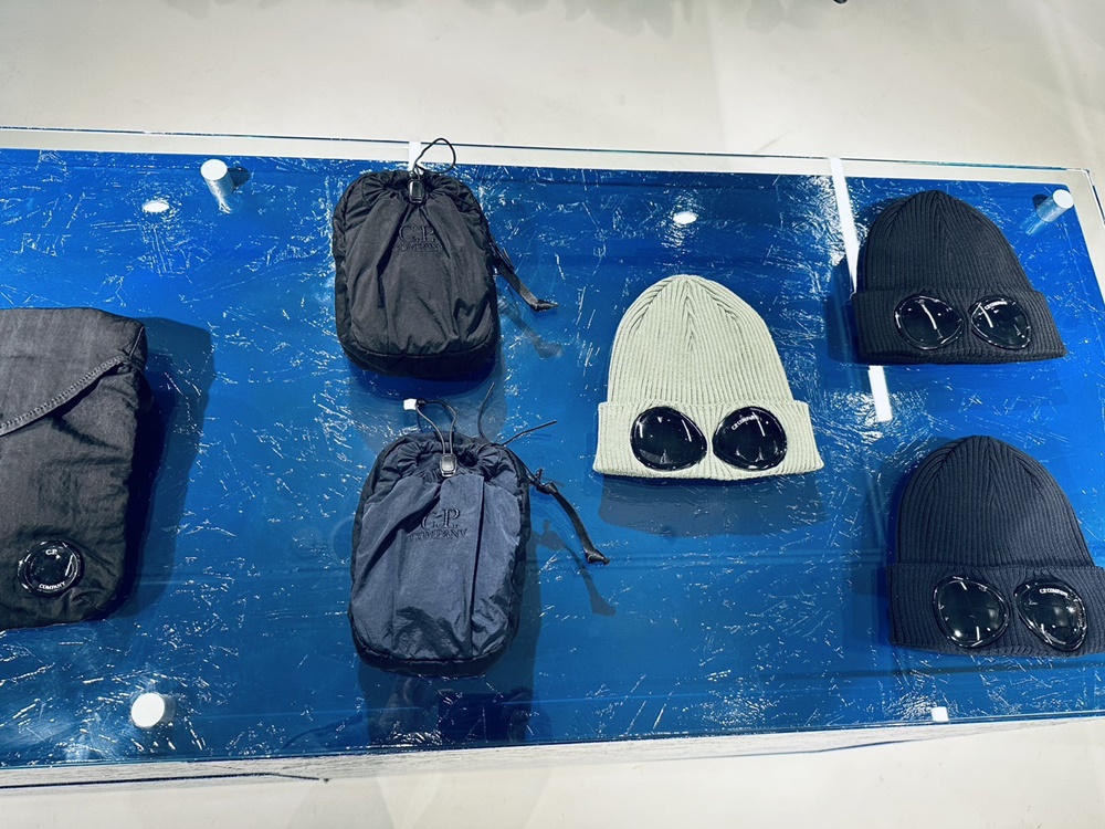 人氣頂級機能品牌 C.P. COMPANY 全台首間專門店登陸新光三越 A9 ，全新春夏系列同步登場！