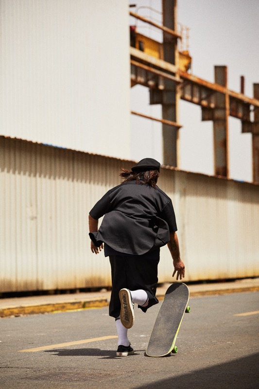 Dickies 攜手第一位登上權威滑板雜誌《Thrasher Magazine》的華人選手許瑩演繹經典 874 ！