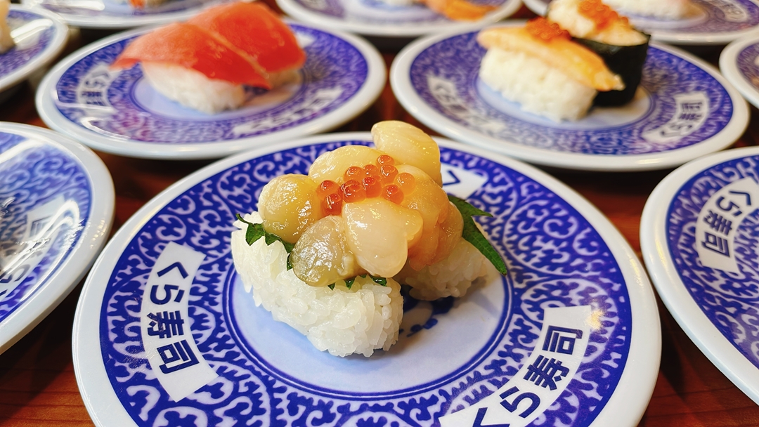 只賣 7 天！藏壽司 7 大澎湃新品海鮮、小貝柱堆成山！再攜手《鬼滅之刃》聯名 30 款扭蛋史上最多！