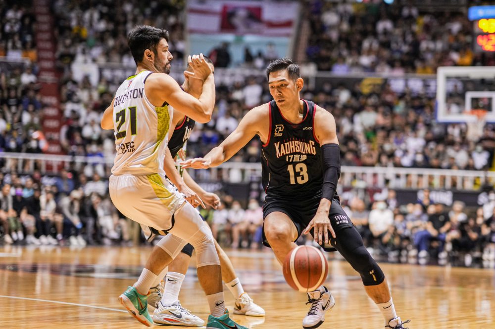 輪椅上露失落神情！鋼鐵人惜敗夢想家無緣季後賽，林書豪感謝球迷支持：「我們一直都沒放棄！」