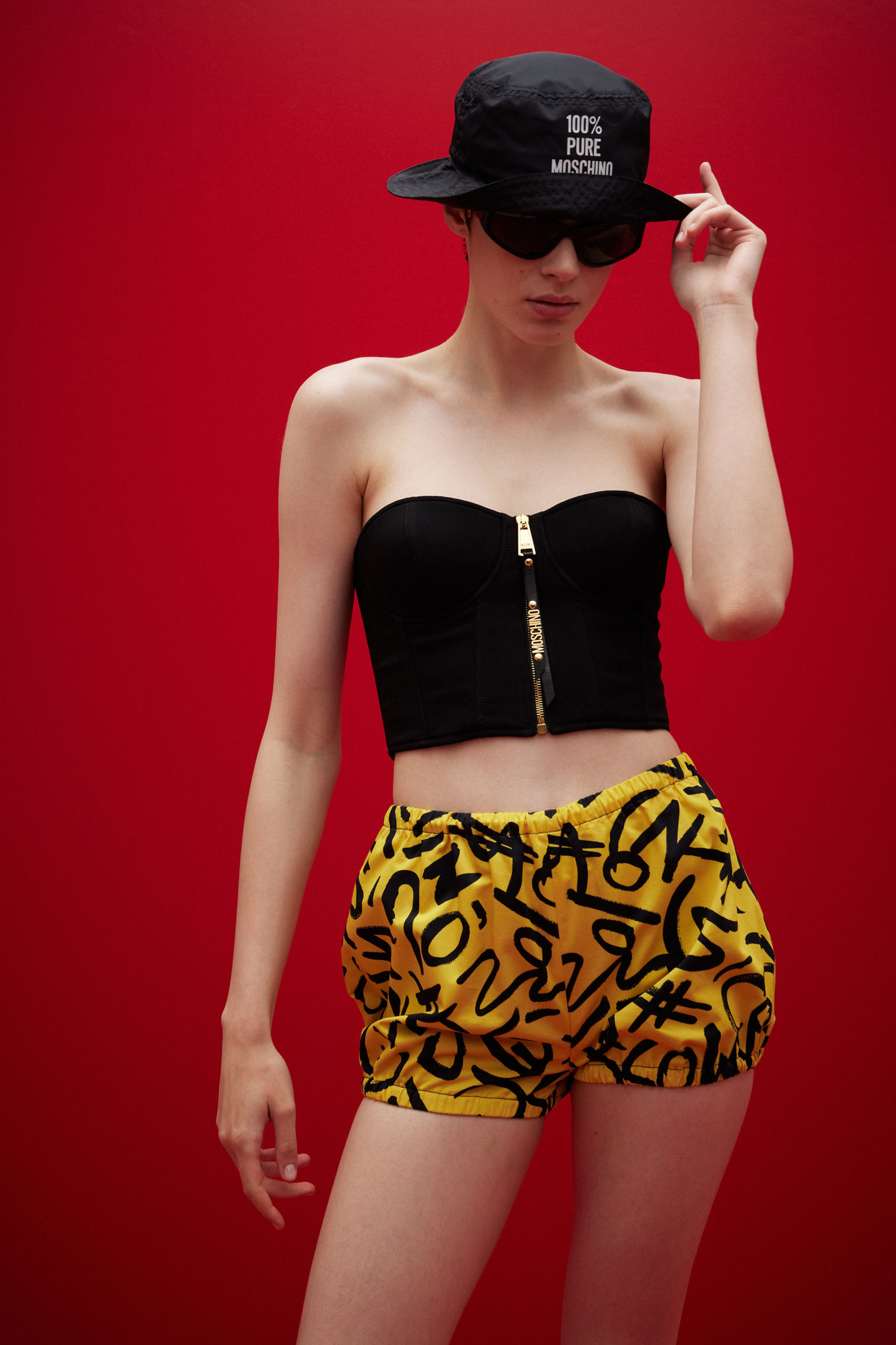 100% 純正 MOSCHINO！MOSCHINO 2024 早春女裝系列與春夏男裝系列釋出！