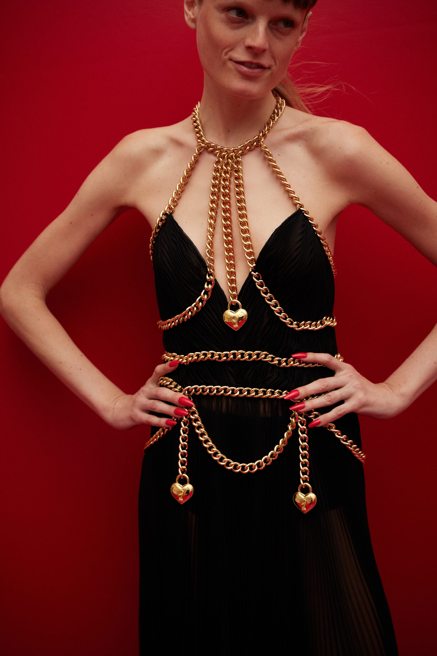 100% 純正 MOSCHINO！MOSCHINO 2024 早春女裝系列與春夏男裝系列釋出！