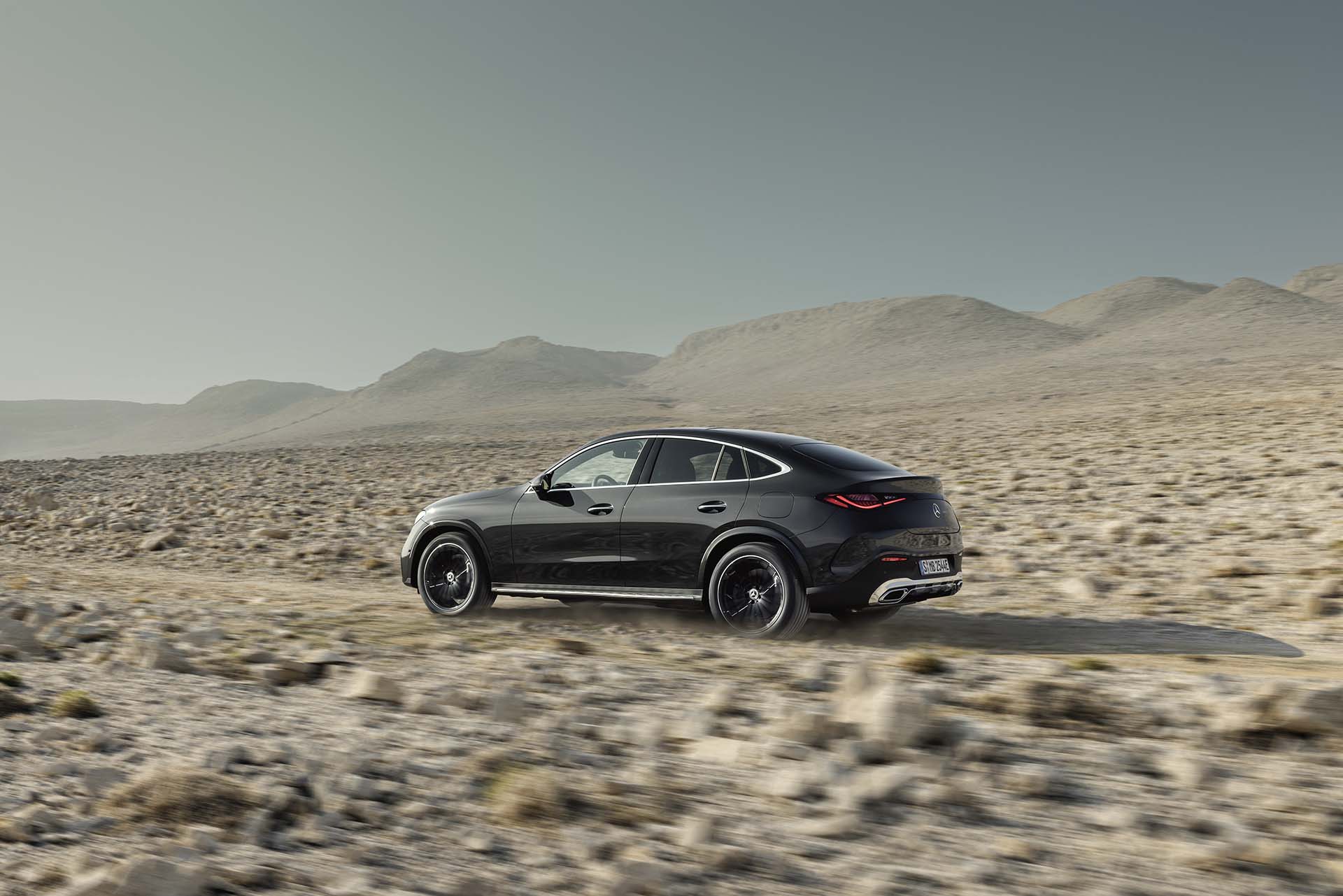 一樣帥，但更好用！Mercedes-Benz 發表第 2 代 GLC Coupé 運動化休旅