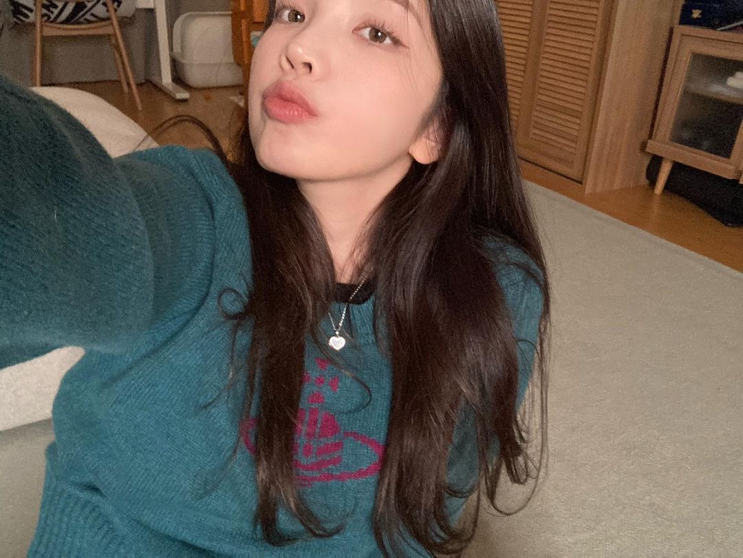 朴敘俊緋聞女友大起底！百萬網紅金秀妍是 Jennie 、鄭好娟閨蜜，還是實力派歌手！