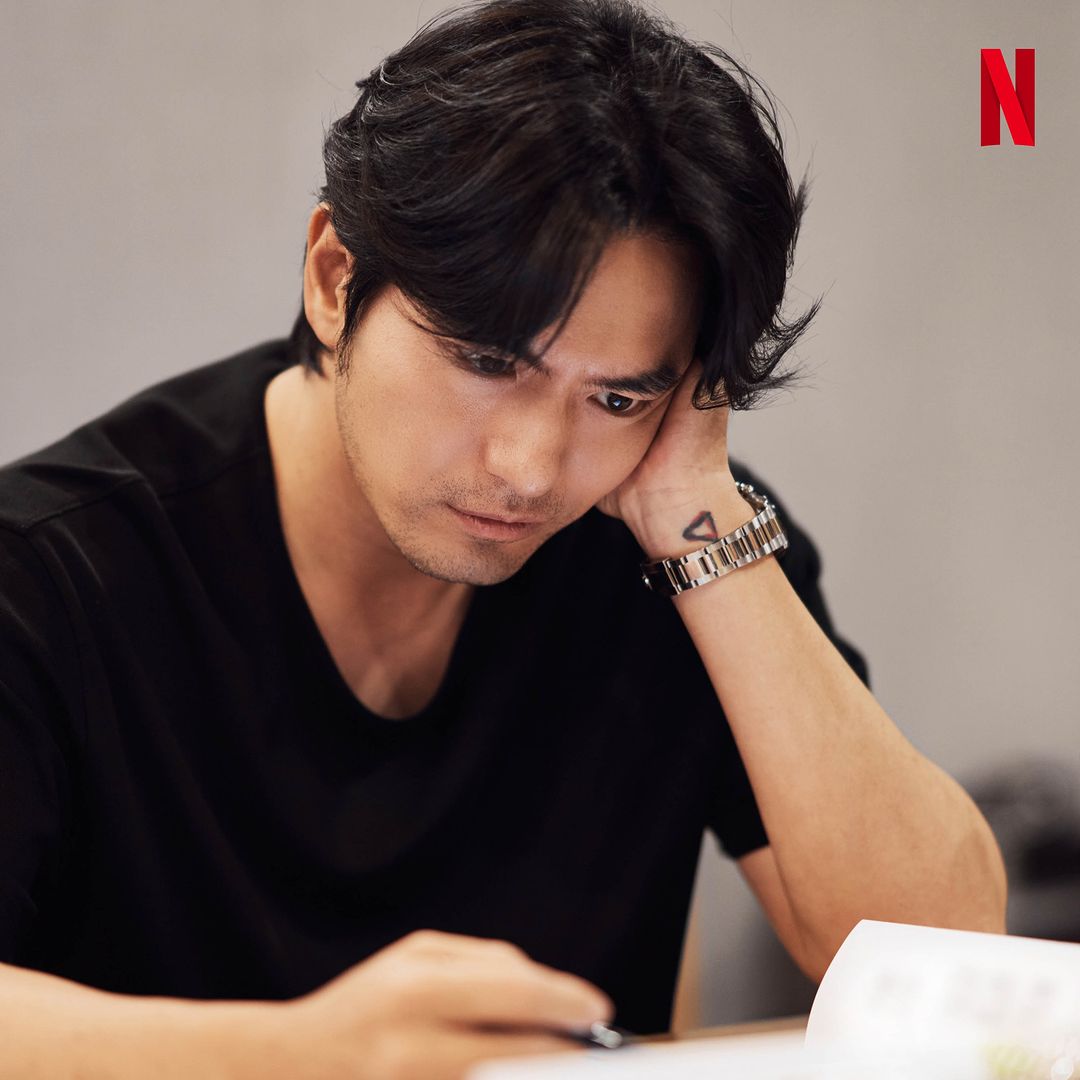 T.O.P.、曹柔理加盟《魷魚遊戲》第二季！官方最新公開的卡司陣容超豪華！