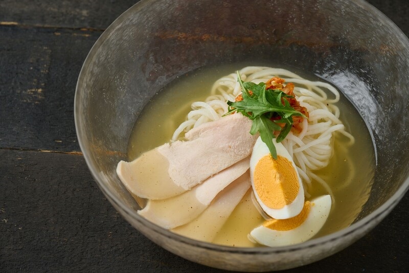 MR 和牛樂園慶生趴！ 米其林餐盤推薦「八和燒肉敦北店」限定，滿滿儀式感