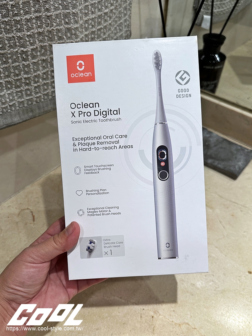COOL開箱｜AI 智慧的結晶「Oclean X Pro Digital 智能音波電動牙刷」讓刷牙變好玩、打卡簽到刷頭免費兌換
