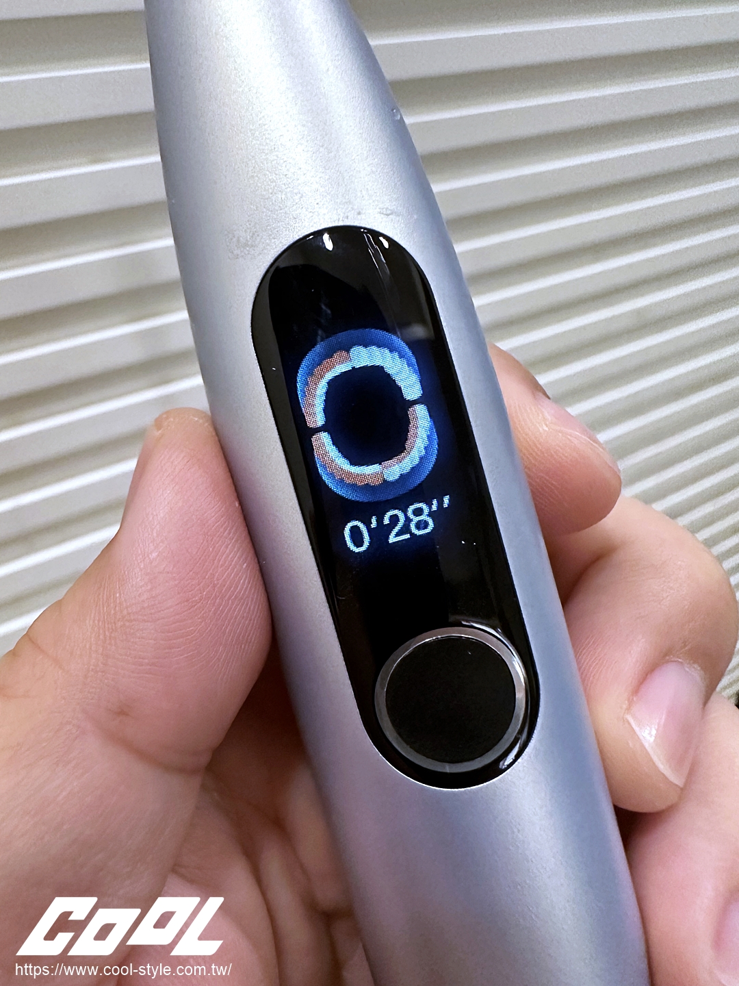 COOL開箱｜AI 智慧的結晶「Oclean X Pro Digital 智能音波電動牙刷」讓刷牙變好玩、打卡簽到刷頭免費兌換