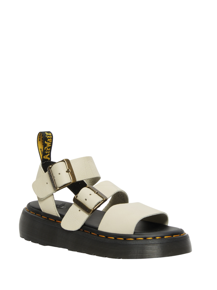 女孩們今夏穿搭必備最潮長腿增高術！Dr. Martens 夏季新品第二彈酷涼登場！