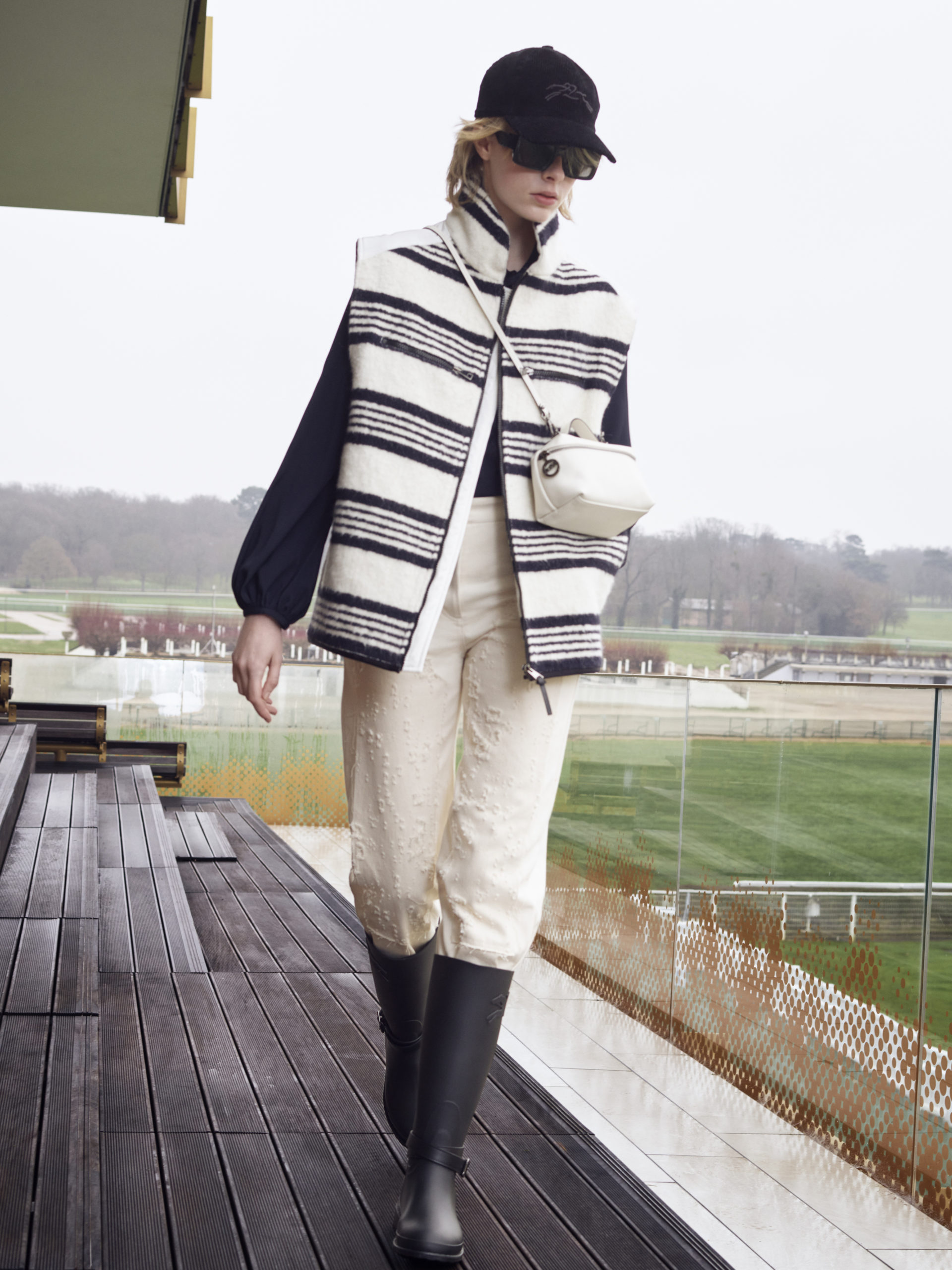 邵雨薇演繹賽馬時尚！Longchamp 2023 秋冬系列釋出！