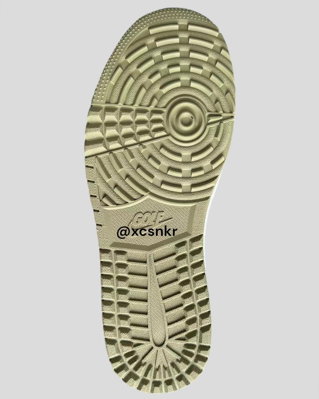 愈看愈迷人？Travis Scott × Air Jordan 1 Low GOLF 近賞細節曝光，發售情報首度揭曉！