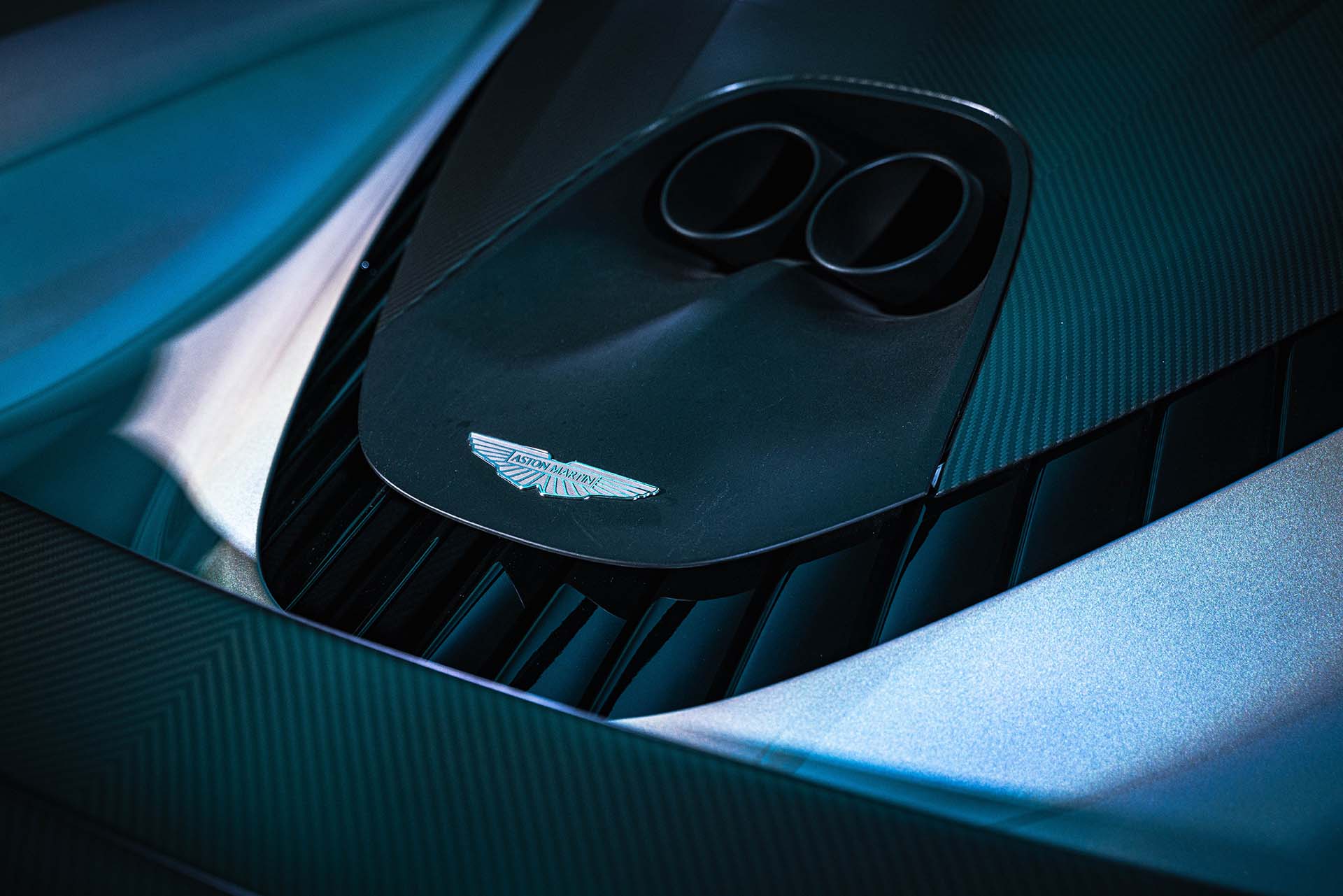 Aston Martin Valhalla 抵台亮相，極致駕控與精湛設計完美演繹！