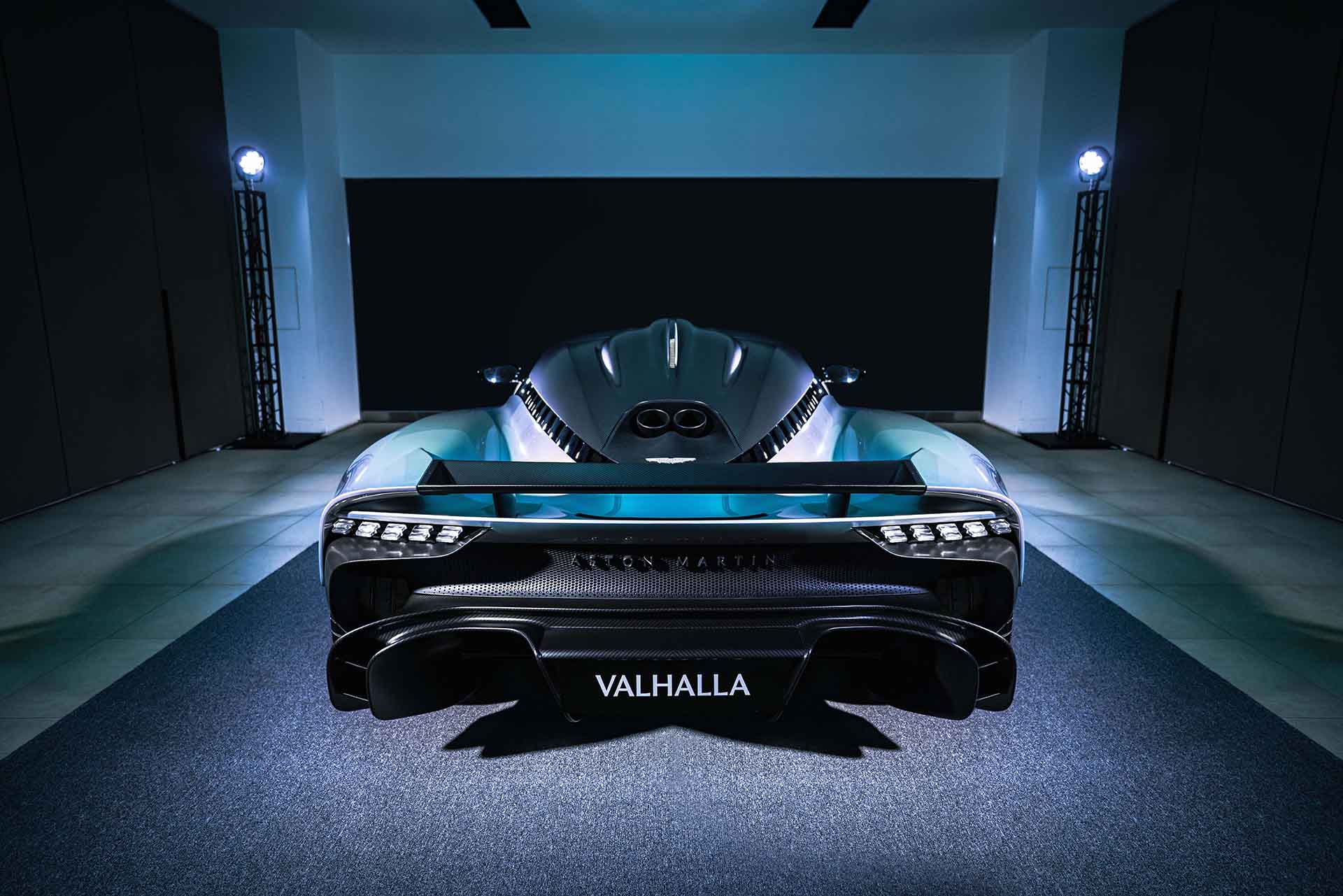 Aston Martin Valhalla 抵台亮相，極致駕控與精湛設計完美演繹！