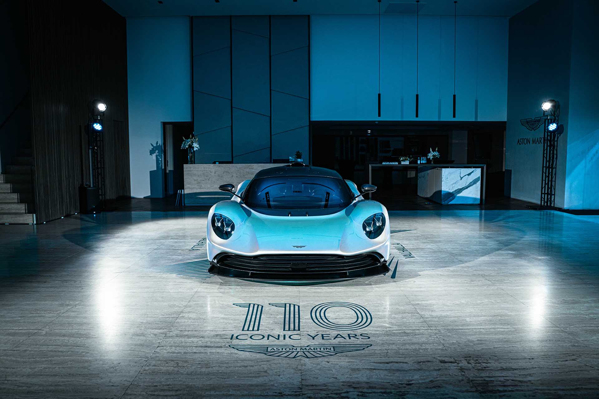 Aston Martin Valhalla 抵台亮相，極致駕控與精湛設計完美演繹！