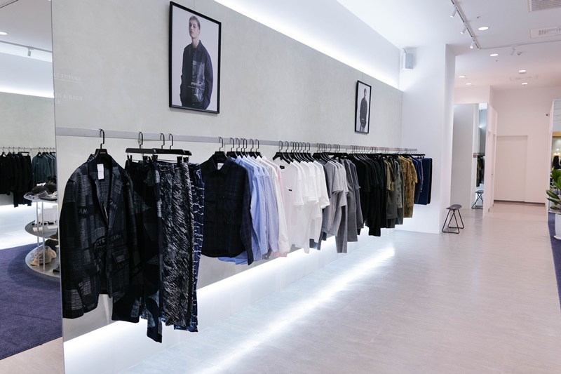 台中必逛！ DYCTEAM select 位在 LaLaport 首間 60 坪旗艦店盛大開幕，女神張景嵐站台分享品牌經！