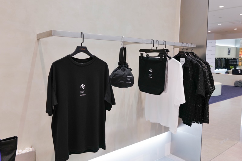 台中必逛！ DYCTEAM select 位在 LaLaport 首間 60 坪旗艦店盛大開幕，女神張景嵐站台分享品牌經！