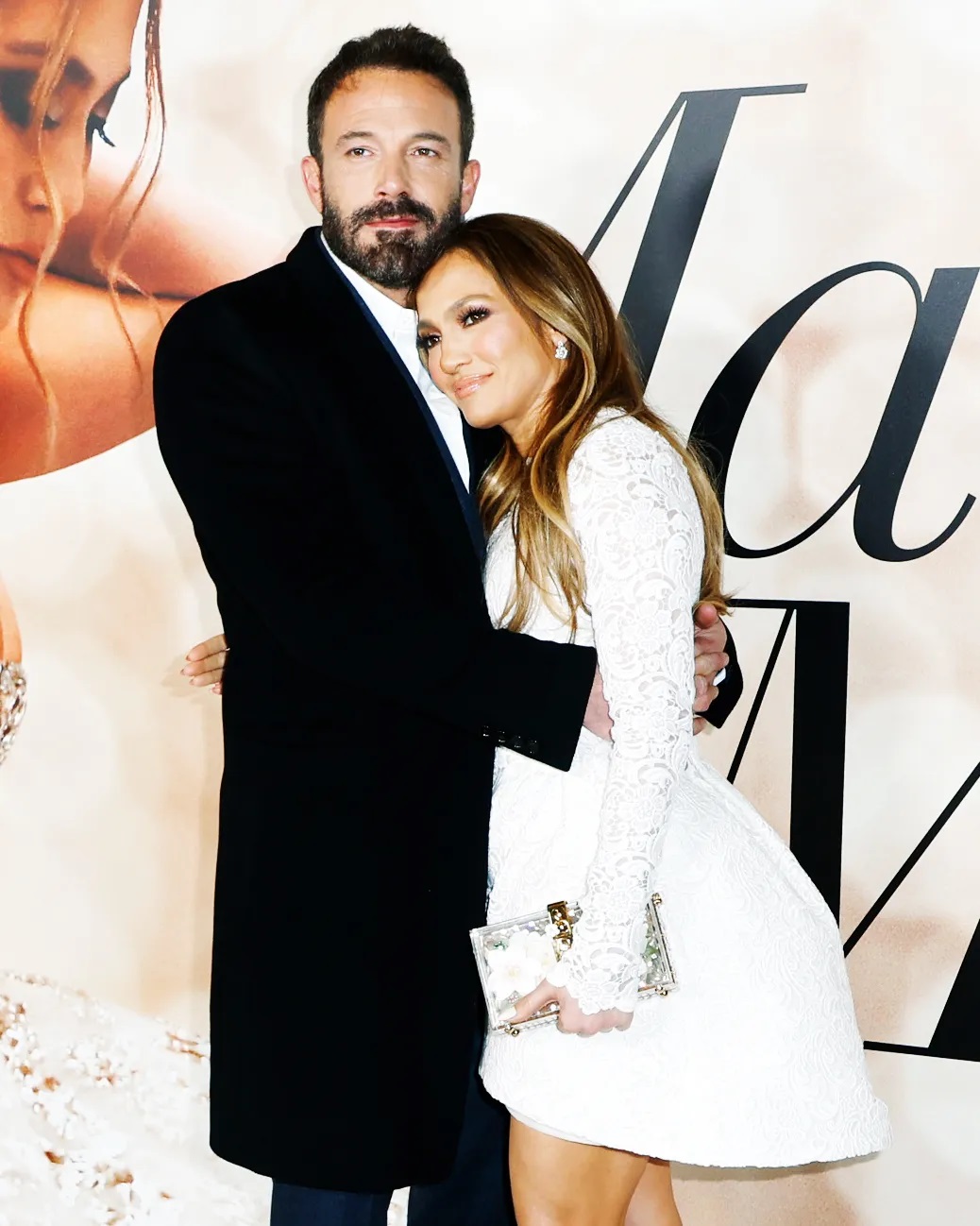 兩位「珍妮佛」都祝班艾佛列克父親節快樂！ JLO 曬出小班養眼人魚線半裸照，被網友狠批：「怎麼不曬老爸」！