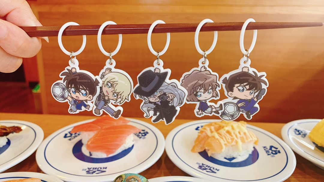 死神小學生降臨藏壽司！18 款《名偵探柯南》限定扭蛋登場！限量吊飾不用靠人品還能直接帶回家