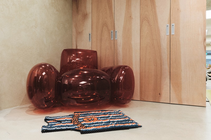 國內外新銳品牌這裡買！時尚選品店 Road Sign 台北實體店重磅開幕，首波聯手 NAMESAKE 打造快閃店！