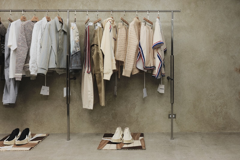 國內外新銳品牌這裡買！時尚選品店 Road Sign 台北實體店重磅開幕，首波聯手 NAMESAKE 打造快閃店！