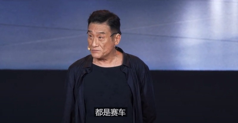 26 年恩怨上演世紀大和解？梁家輝代言馬自達 CX-50 改口：「開馬自達，不塞車！」