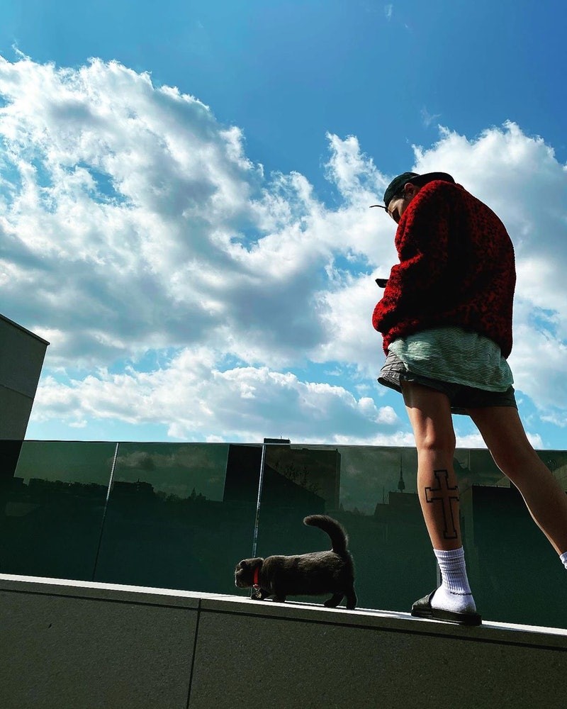 GD買下「全國最貴」億萬豪宅「現金一次付清」！房間內就有超跑專屬電梯，高級程度嚇翻全網！