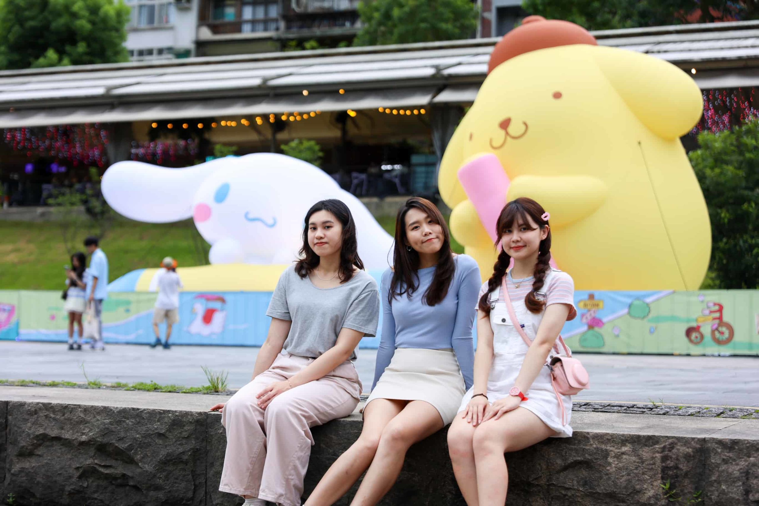 三麗鷗家族入侵碧潭！13 公尺巨型Hello Kitty 陪你迎暑假，大耳狗、美樂蒂全都巨大化！