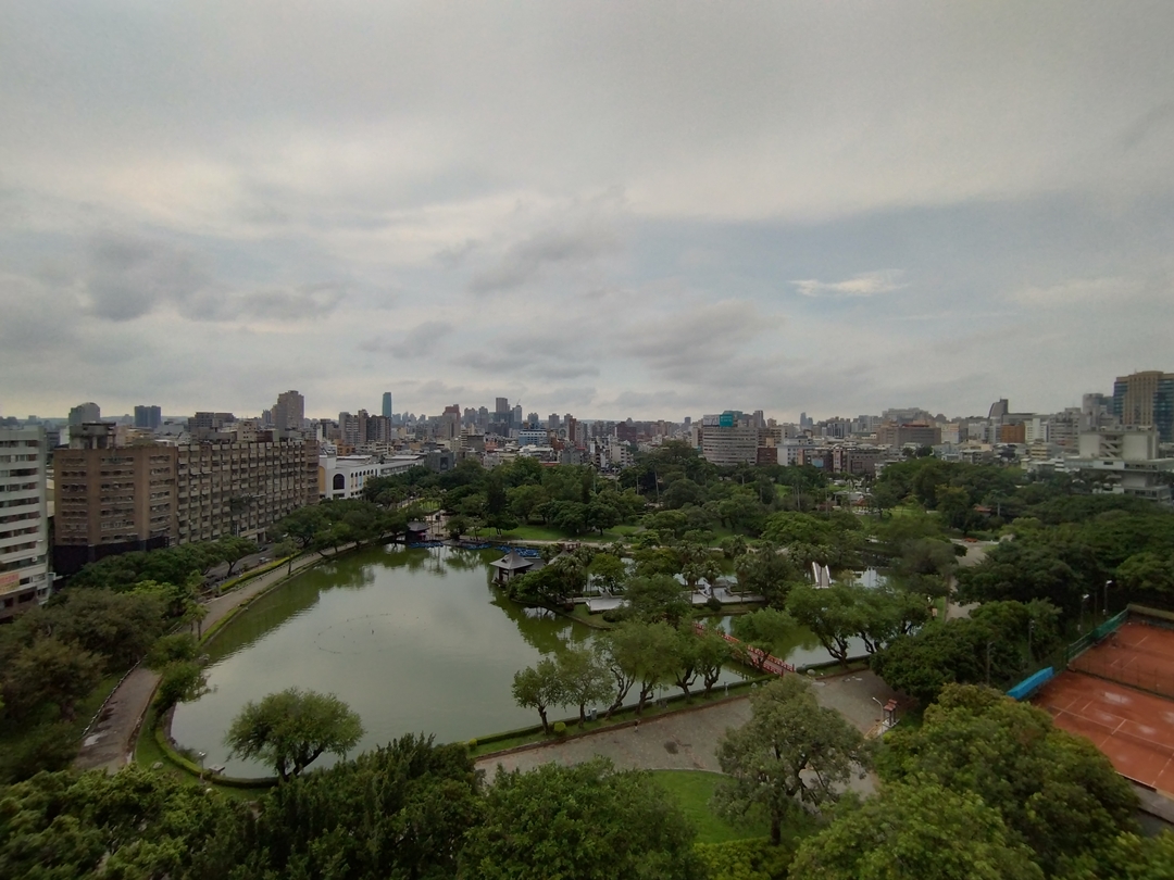 COOL開箱｜Sony Xperia 10 V 獨樹一格的日系輕量美型機！續航表現、夜拍效果...中階手機模範生