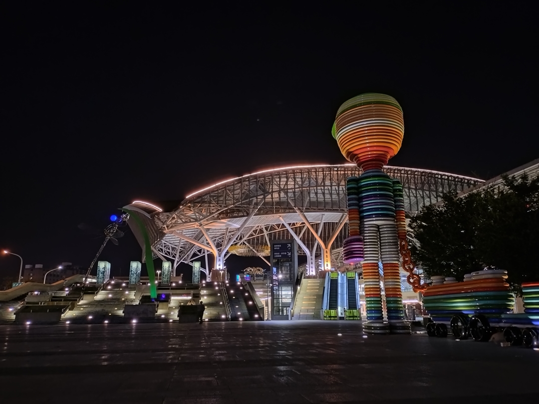 COOL開箱｜Sony Xperia 10 V 獨樹一格的日系輕量美型機！續航表現、夜拍效果...中階手機模範生