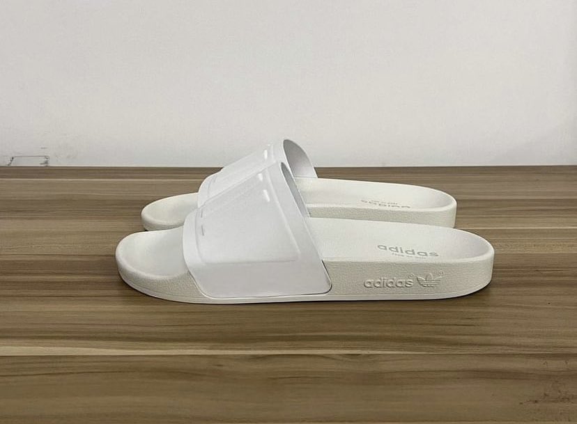 官方發聲了！Fear of God 出面闢謠 adidas 聯名拖鞋並不屬實