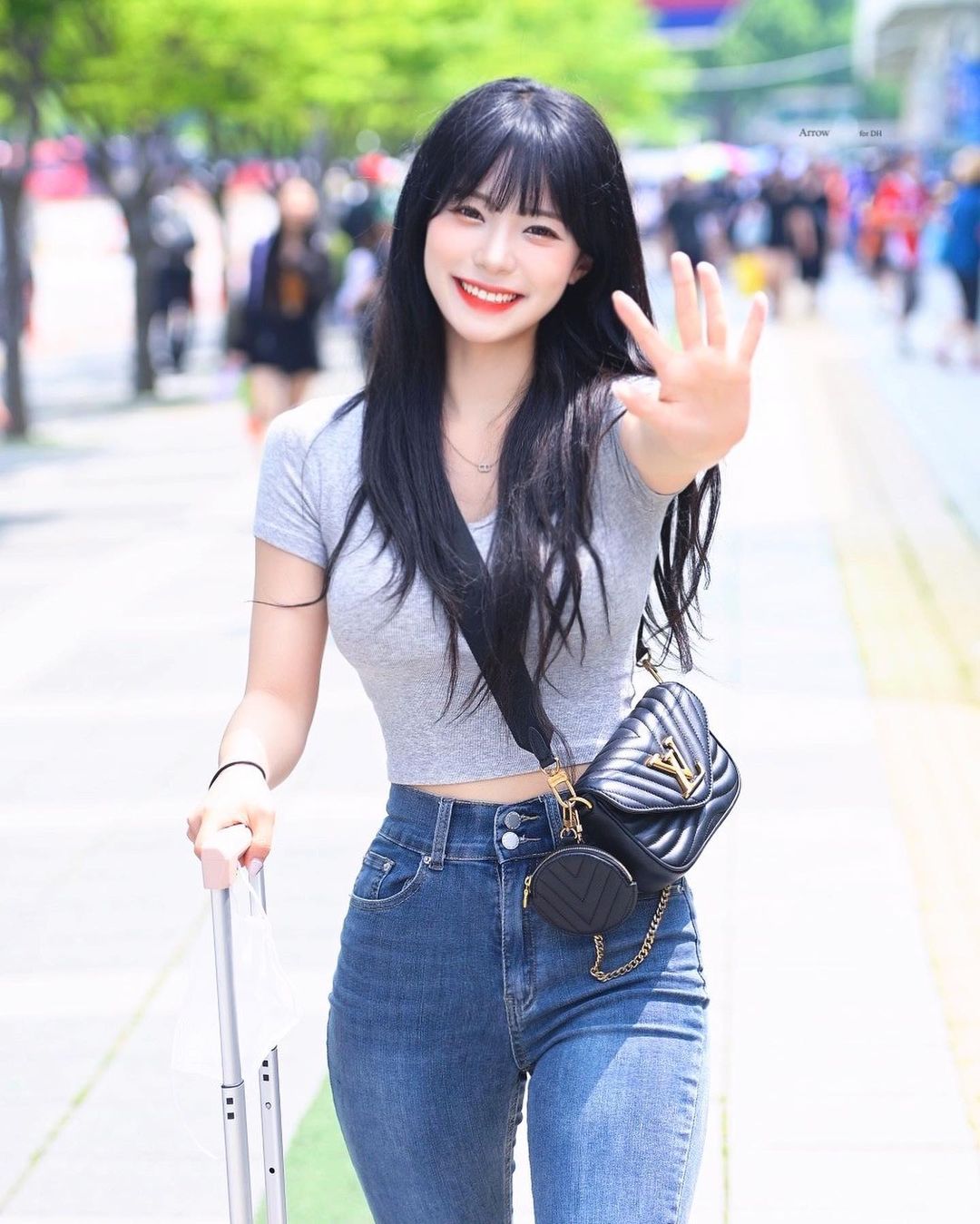 颱風天餐廳吃飯巧遇野生李多慧！真實狀態 0 偽裝粉絲甜喊：我老婆