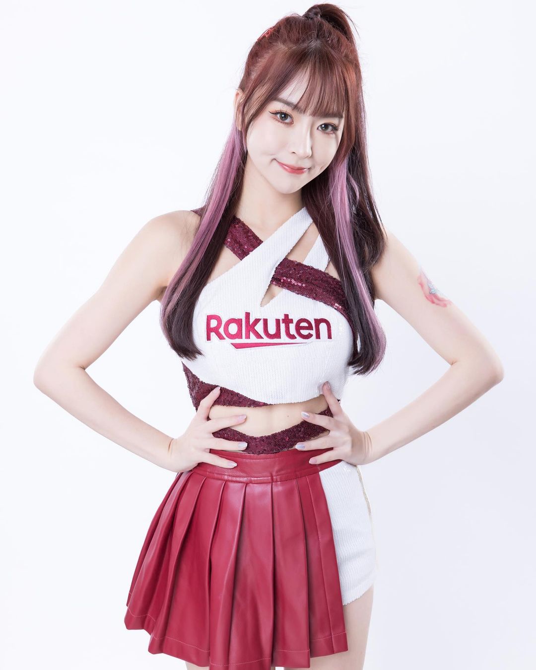 曾經被誤認為林襄！「樂天女孩」最辣閨蜜「心韻」，傲人上圍差點撐破比基尼！