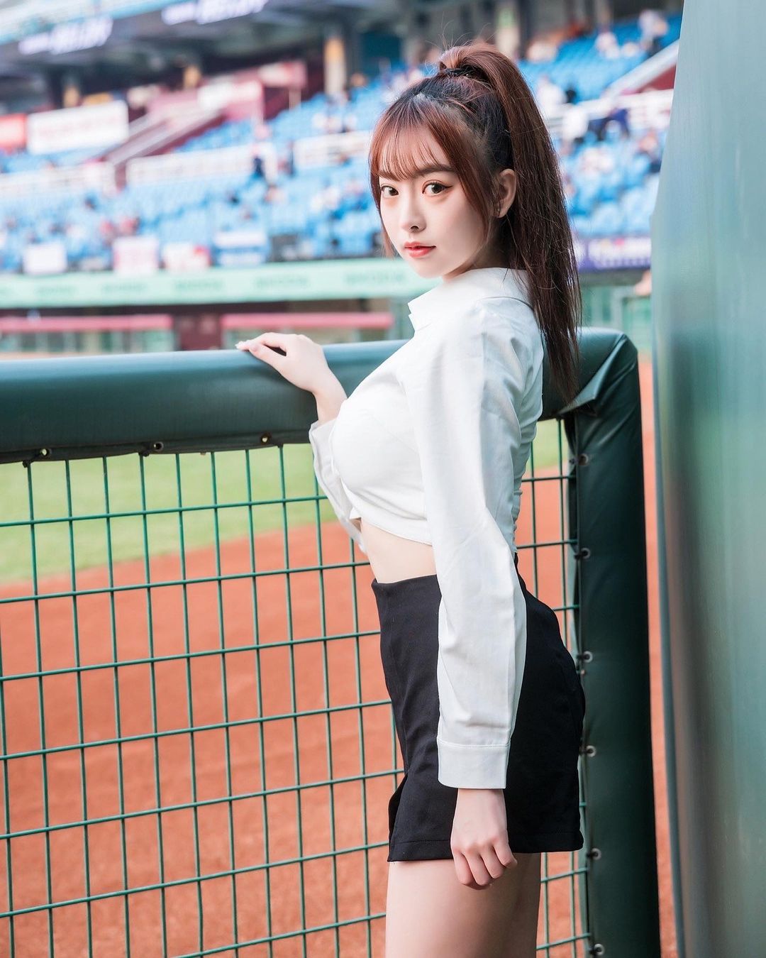 曾經被誤認為林襄！「樂天女孩」最辣閨蜜「心韻」，傲人上圍差點撐破比基尼！