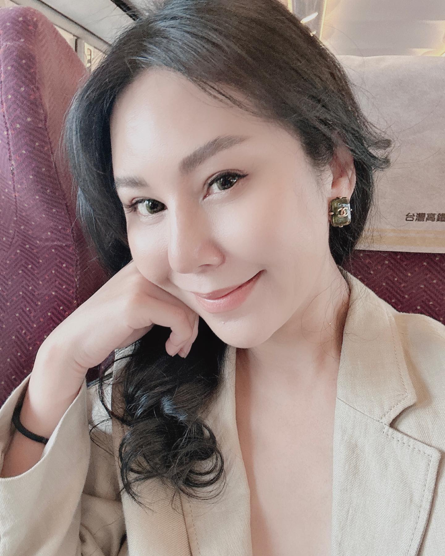 洪曉蕾驚傳西班牙插管急救中！前夫王世均急飛當地　最新病況恐要開刀