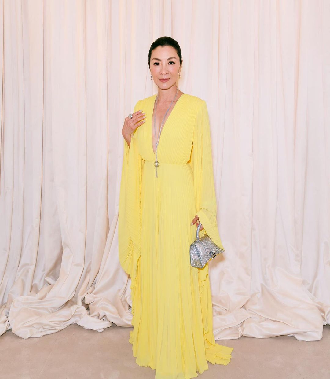 「奧斯卡影后」楊紫瓊傳結婚了！情定前法拉利總裁　結束 19 年愛情長跑