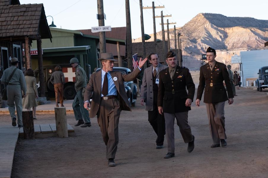 《奧本海默》上映獲佳績！反遭女權學者轟「前 20 分鐘都男生在說話」掀負面論戰