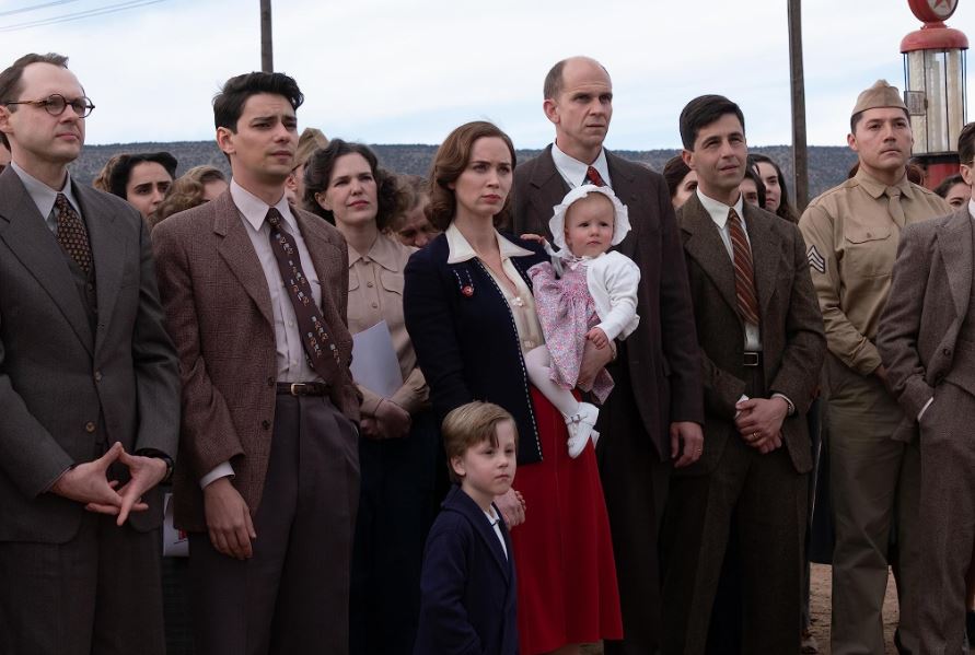 《奧本海默》上映獲佳績！反遭女權學者轟「前 20 分鐘都男生在說話」掀負面論戰