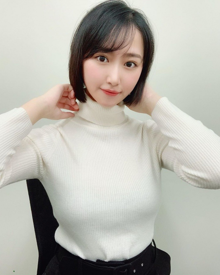 Toyz 被打爆不夠看！《拳上》「4 位舉牌女郎」IG 神到了，她被說是「兇版新垣結衣」