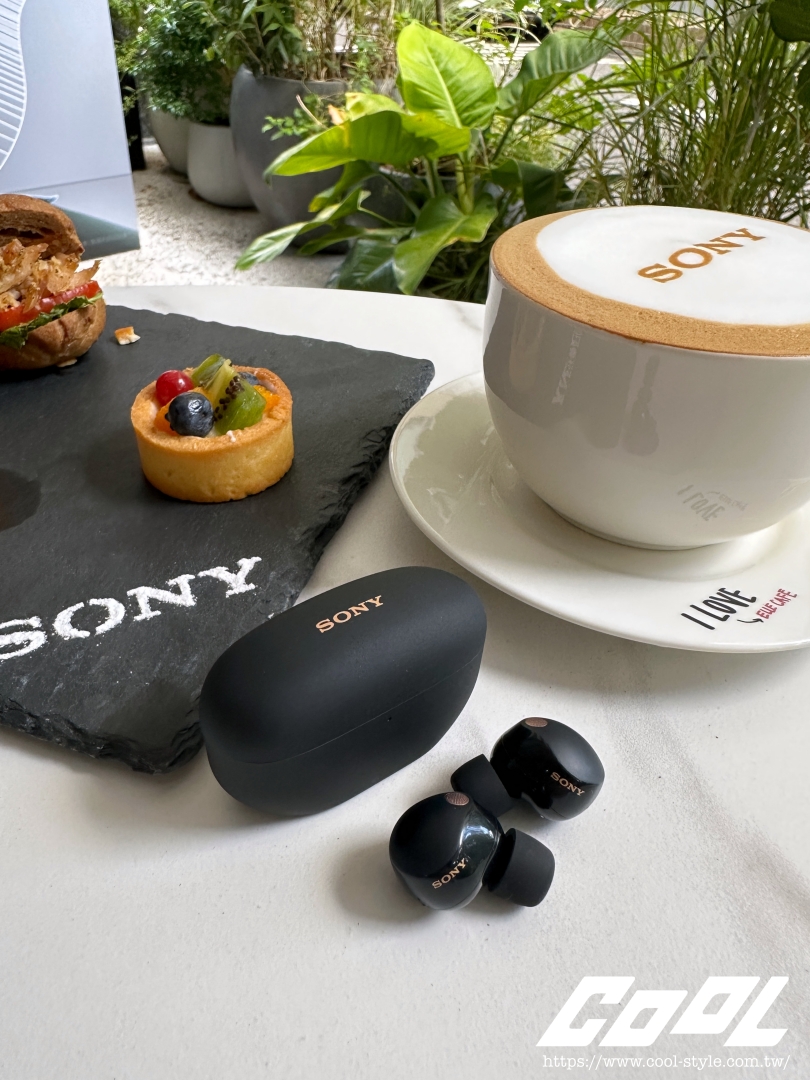 AirPods Pro 2 最強勁敵！Sony WF-1000XM5 真無線降噪耳機 5 大亮點：體積更小、手感＋音質＋降噪都更好
