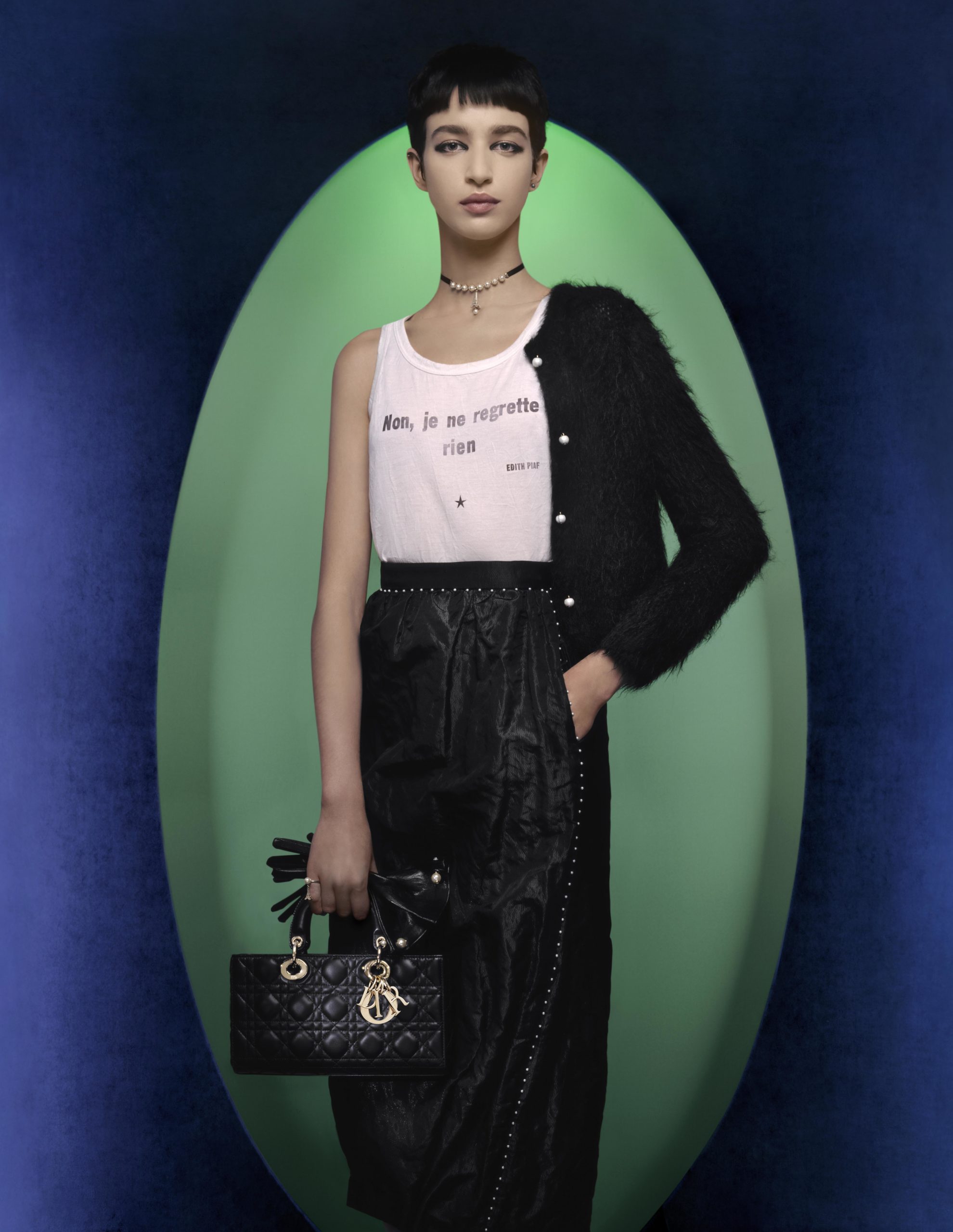 重繹 1950 年代法式美學！DIOR 2023-2024 秋冬時裝系列形象大片釋出！