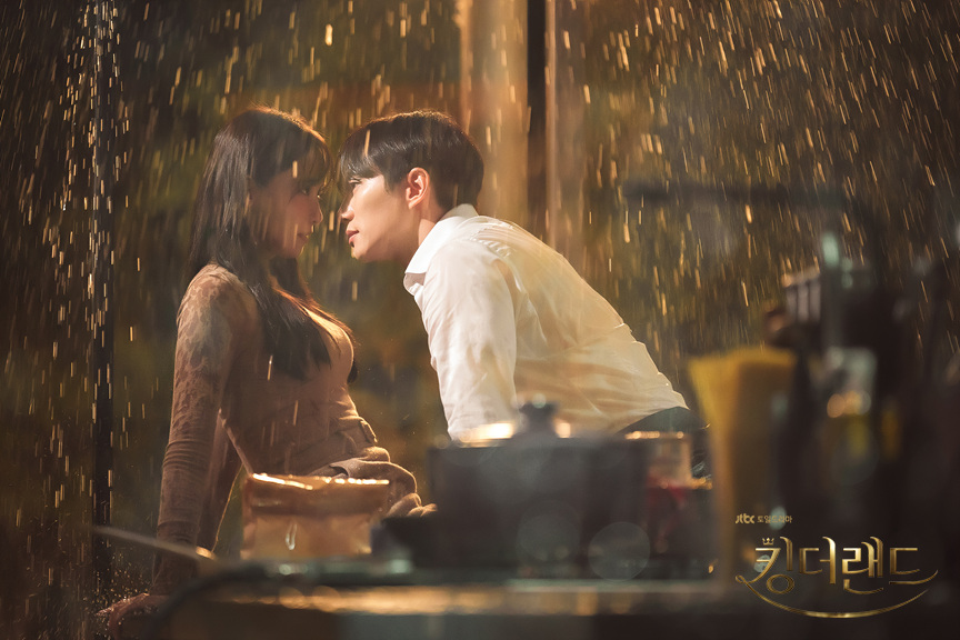 爭議遭網友灌爆！俊昊、潤娥《歡迎來到王之國》疑辱阿拉伯文化，Netflix「官方 3 語言再發道歉聲明」