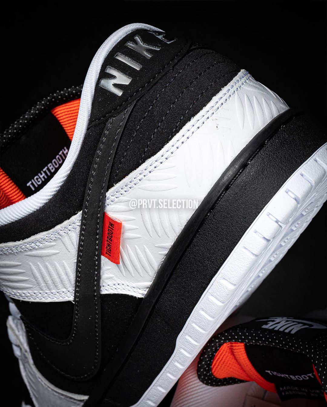 TIGHTBOOTH Dunk SB