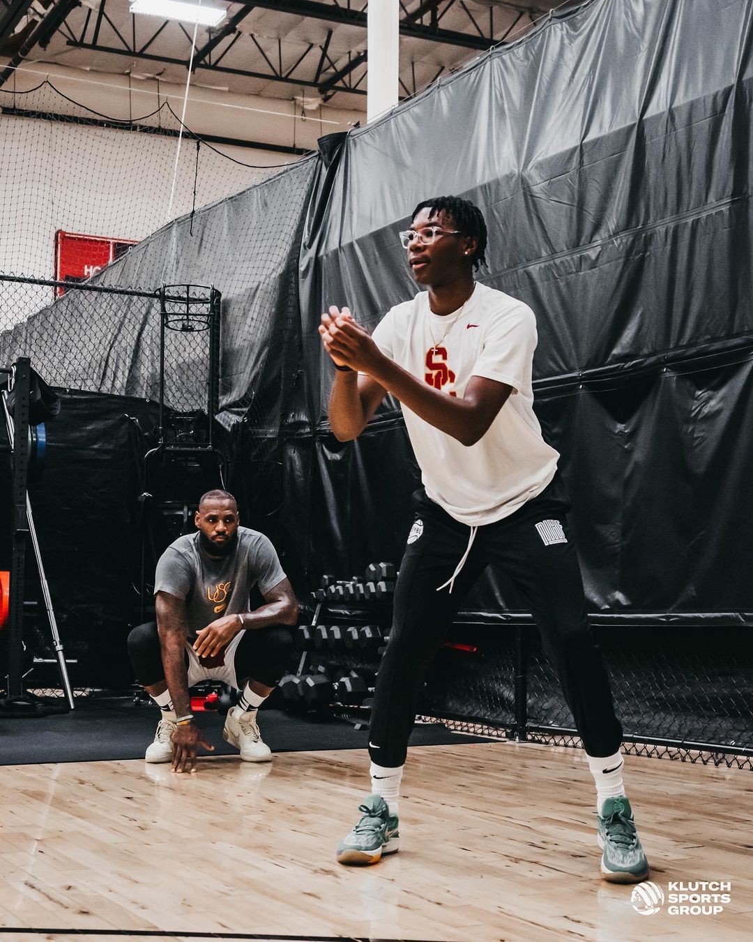 更像 Kobe 系列？LeBron James 疑似曝光最新簽名戰靴 Nike LEBRON 21