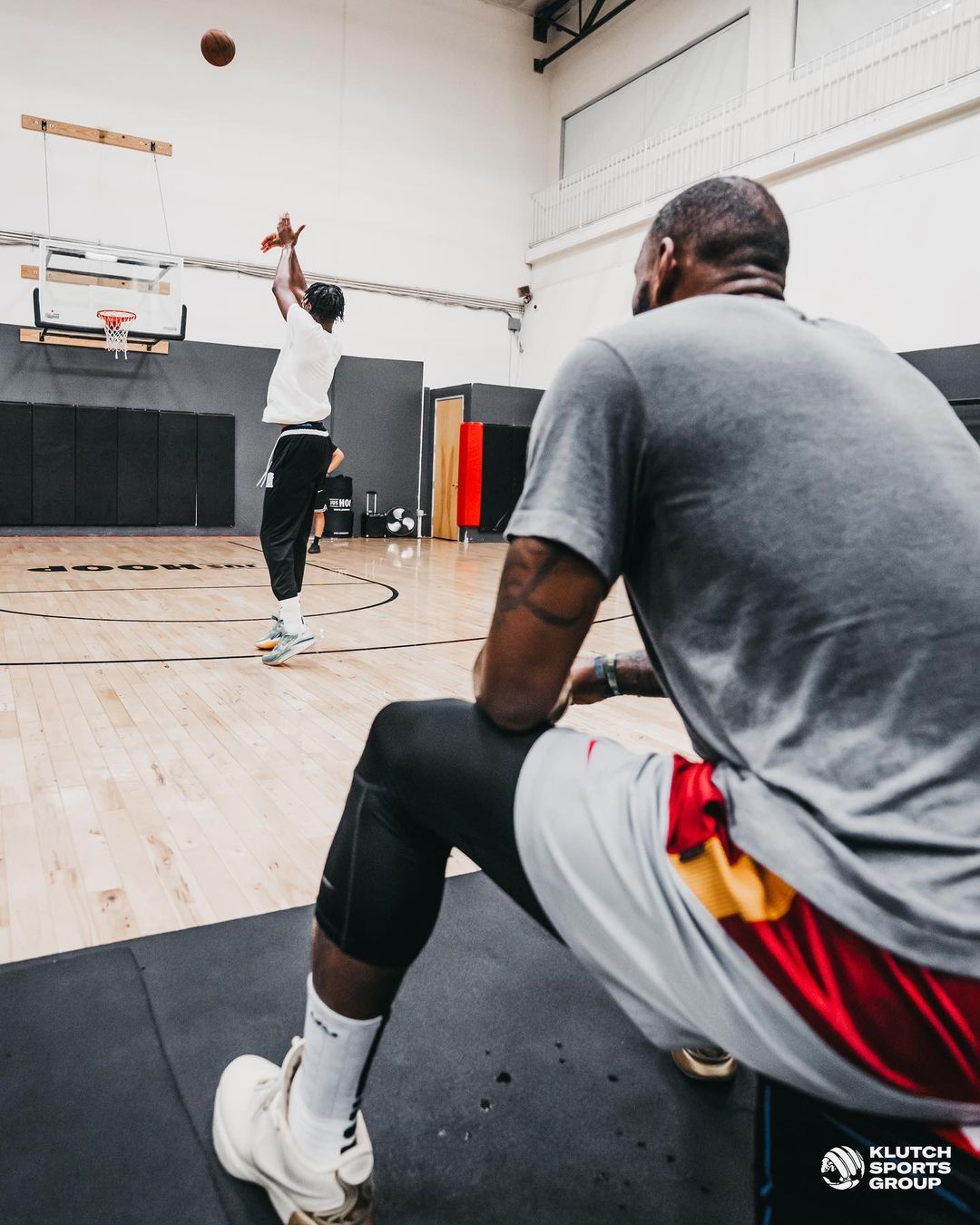 更像 Kobe 系列？LeBron James 疑似曝光最新簽名戰靴 Nike LEBRON 21